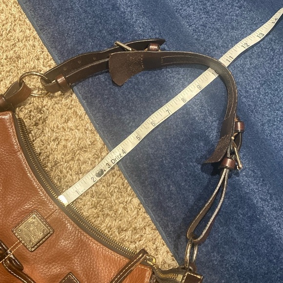 Dooney and Bourke Vintage Two Tone Brown Leather Shoulder Handbag - Picture 17 of 17